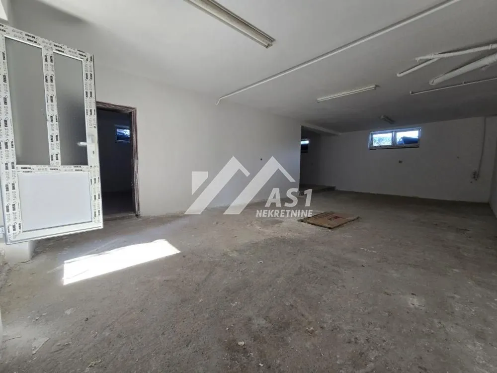 Prodaja, četvorosoban stan, 114m², Klisa, Novi Sad Sve Podlokacije