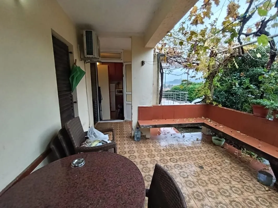 Sale, three bedroom apartment, 100m², Sveti Stefan, Budva