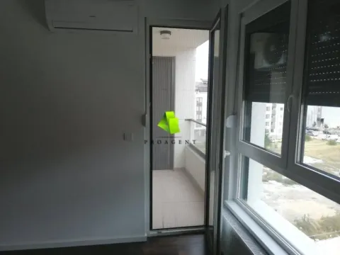 Izdavanje, poslovni prostor, 60m², Pantelej, Niš - image 4