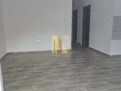 Prodaja, trosoban stan, 70m², Vidovdansko naselje, Novi Sad Sve Podlokacije - image 5