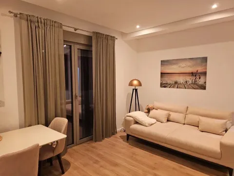 Prodaja, dvosoban stan, 90m², Mrčevac, Tivat - image 3
