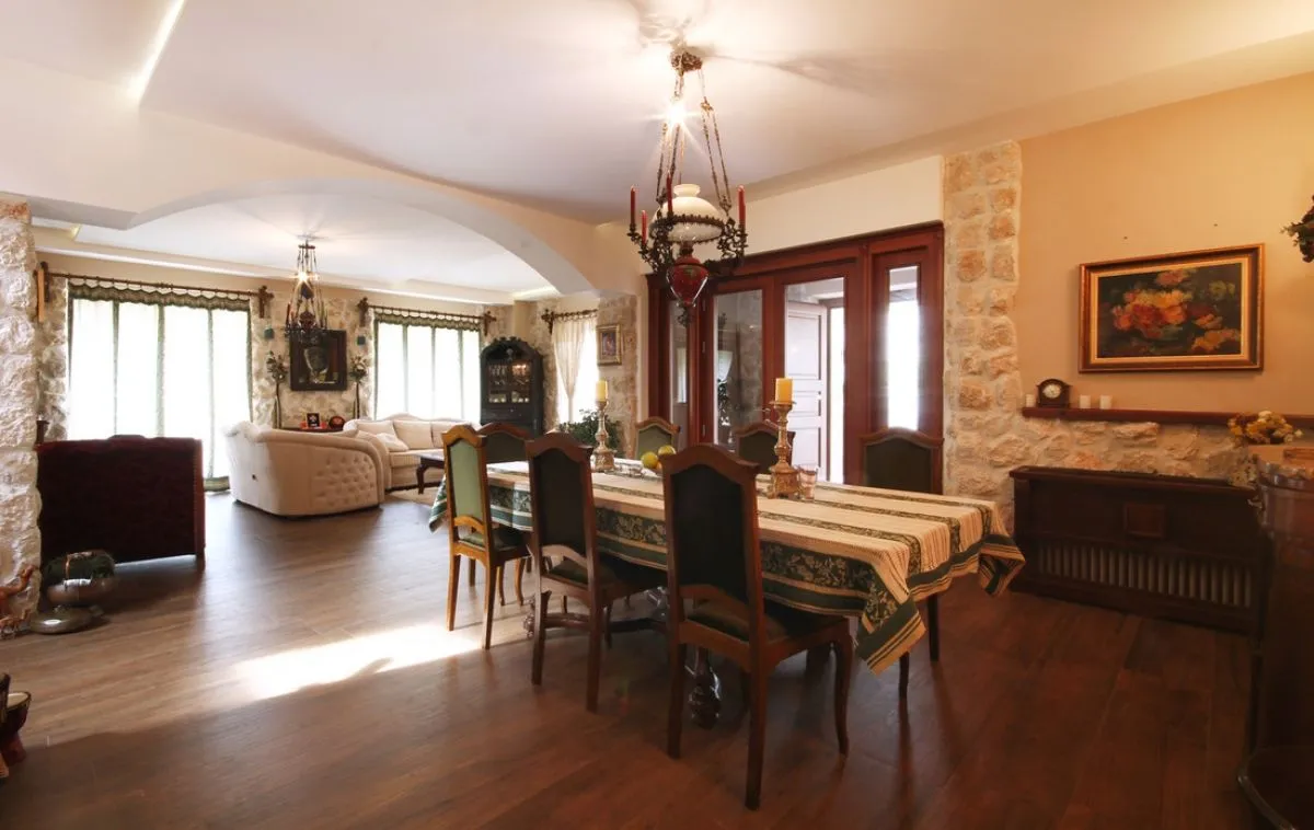 Sale, house, 497m², Prčanj, Kotor