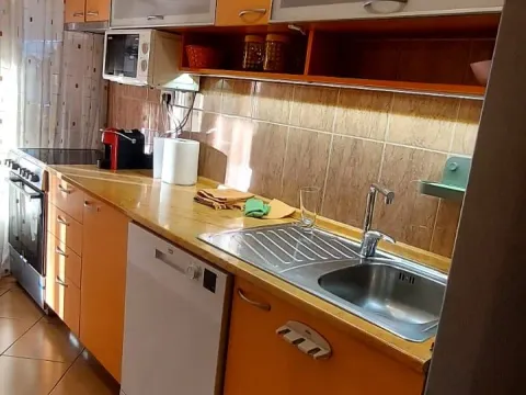 Izdavanje, dvosoban stan, 72m², Momišići, Podgorica - image 3