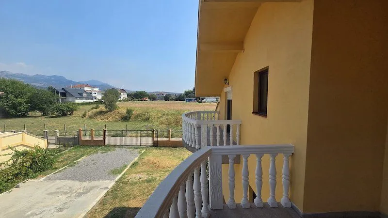 Sale, house, 319m², Zlatica, Podgorica