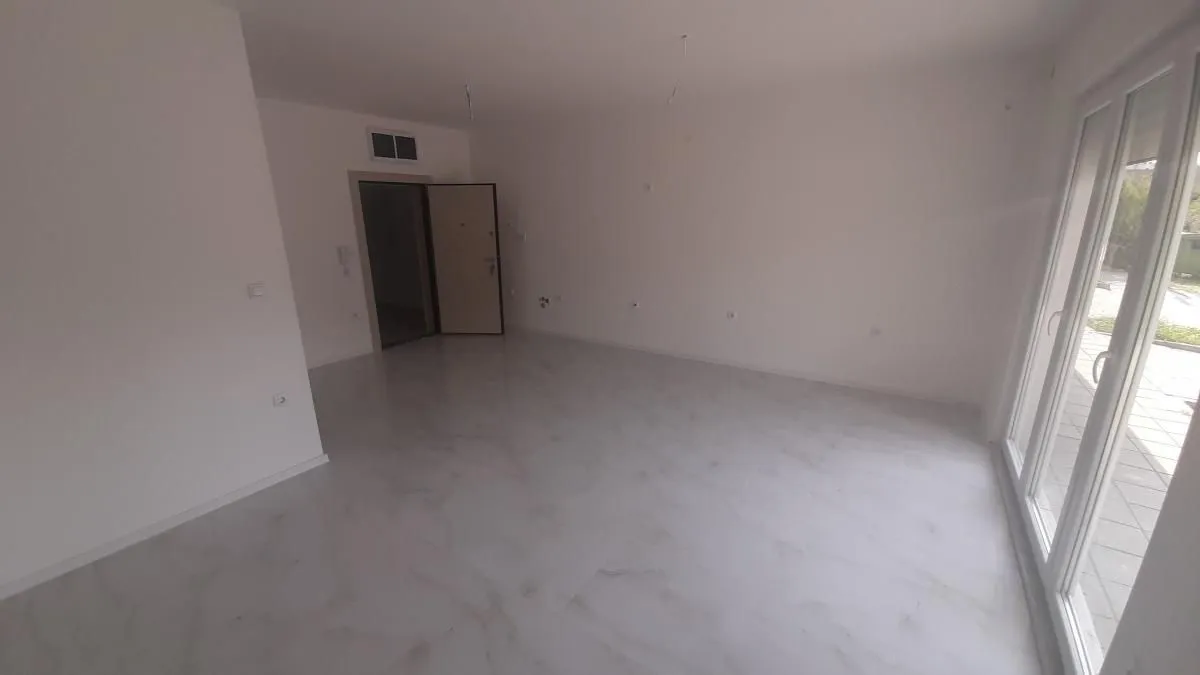 Rent, office space, 35m², Lipov gaj, Novi Sad Sve Podlokacije