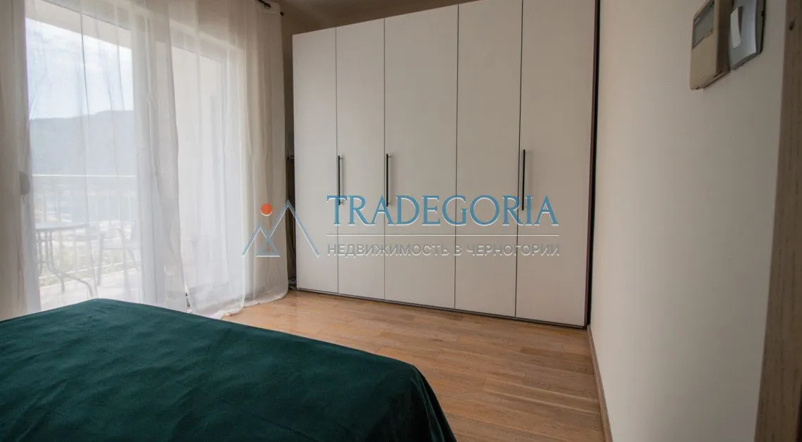 Prodaja, dvosoban stan, 75m², Dobrota, Kotor