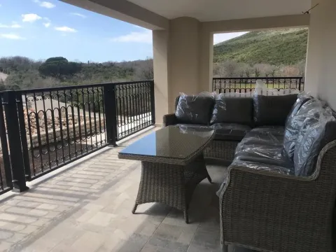 Prodaja, stan, 200m², Blok 6, Podgorica - image 11