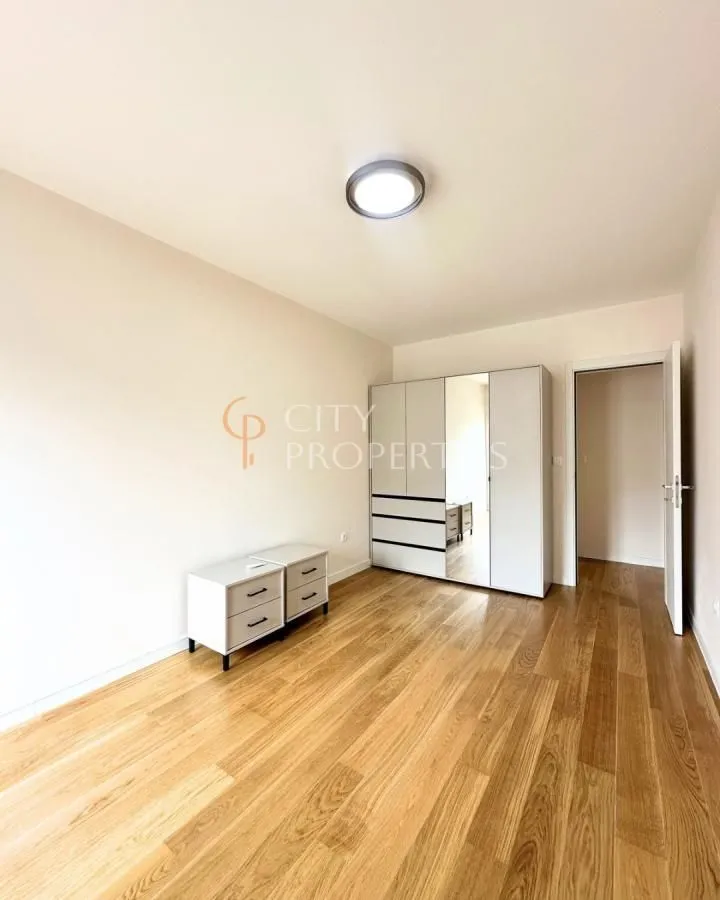 Rent, apartment, 72m², Central Point, Podgorica