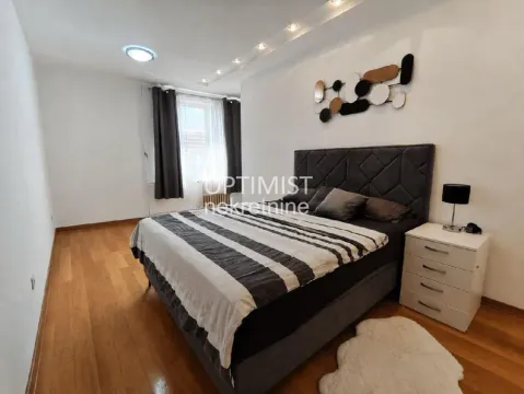 Prodaja, trosoban stan, 98m², Stari Grad, Beograd - image 13