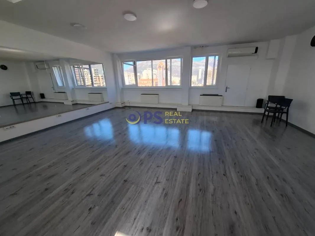 Sale, office space, 374m², Bar, Crna Gora