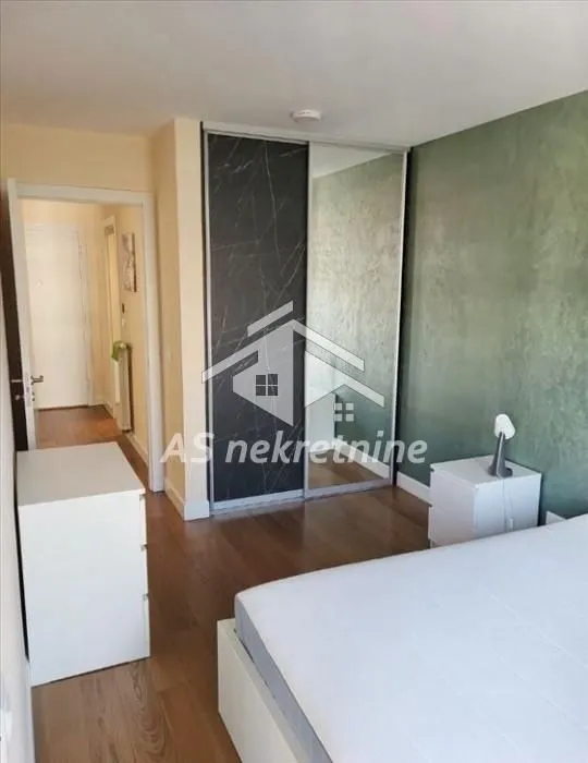 Izdavanje, dvosoban stan, 51m², Lekino Brdo, Voždovac Sve Podlokacije