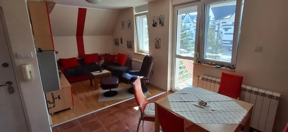 Prodaja, trosoban stan, 70m², Divčibare, Valjevo