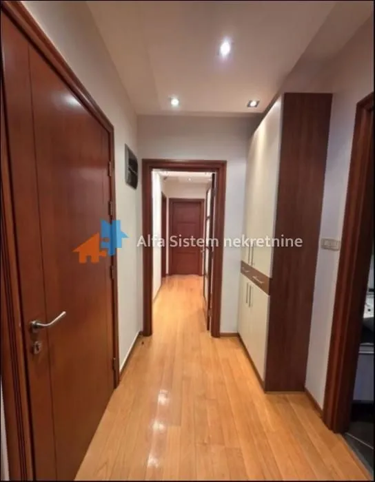 Rent, four bedroom apartment, 160m², Vračar Centar, Vračar Sve Podlokacije