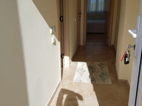 Prodaja, stan, 95m², Tivat, Crna Gora - image 3