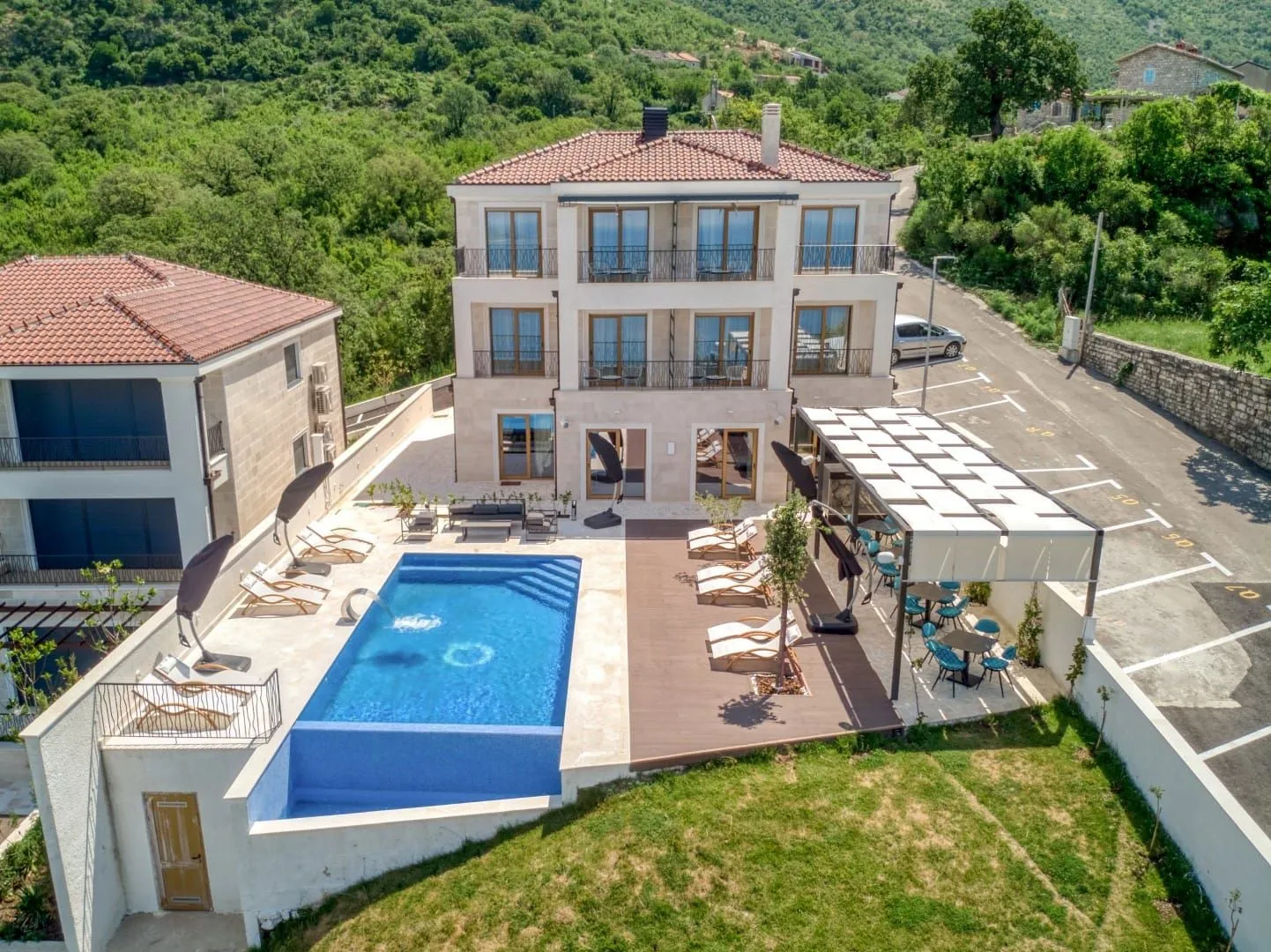 Sale, hospitality venue, 450m², Tudorovići, Budva