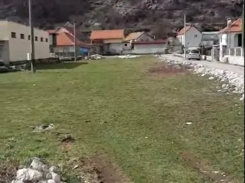 Sale, land lot, 2744m², Cetinje, Crna Gora - image 2