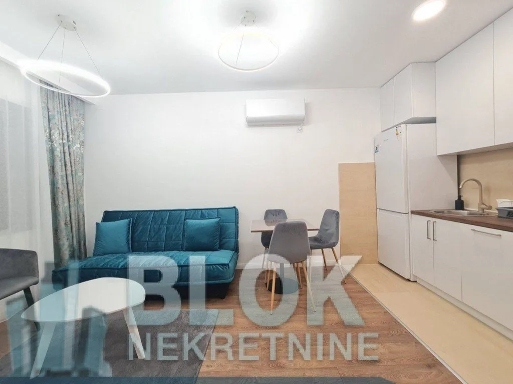 Izdavanje, kuća, 37m², Preko Morače, Podgorica