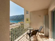 Sale, two bedroom apartment, 75m², Dobrota, Kotor - image 3