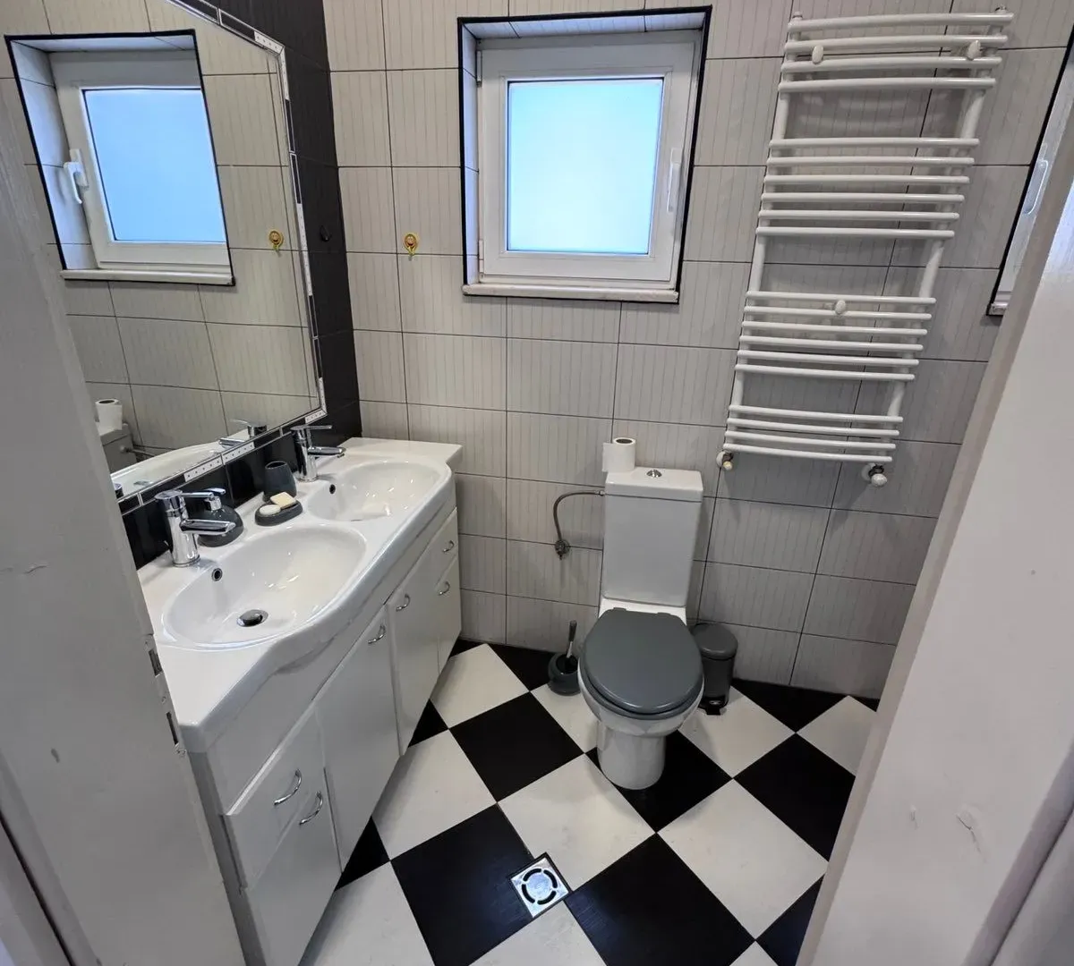 Rent, house, 330m², Zeta, Podgorica