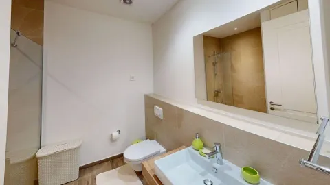 Prodaja, jednosoban stan, 43m², Tivat, Crna Gora - image 11