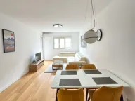 Izdavanje, dvosoban stan, 76m², Central Point, Podgorica - image 2