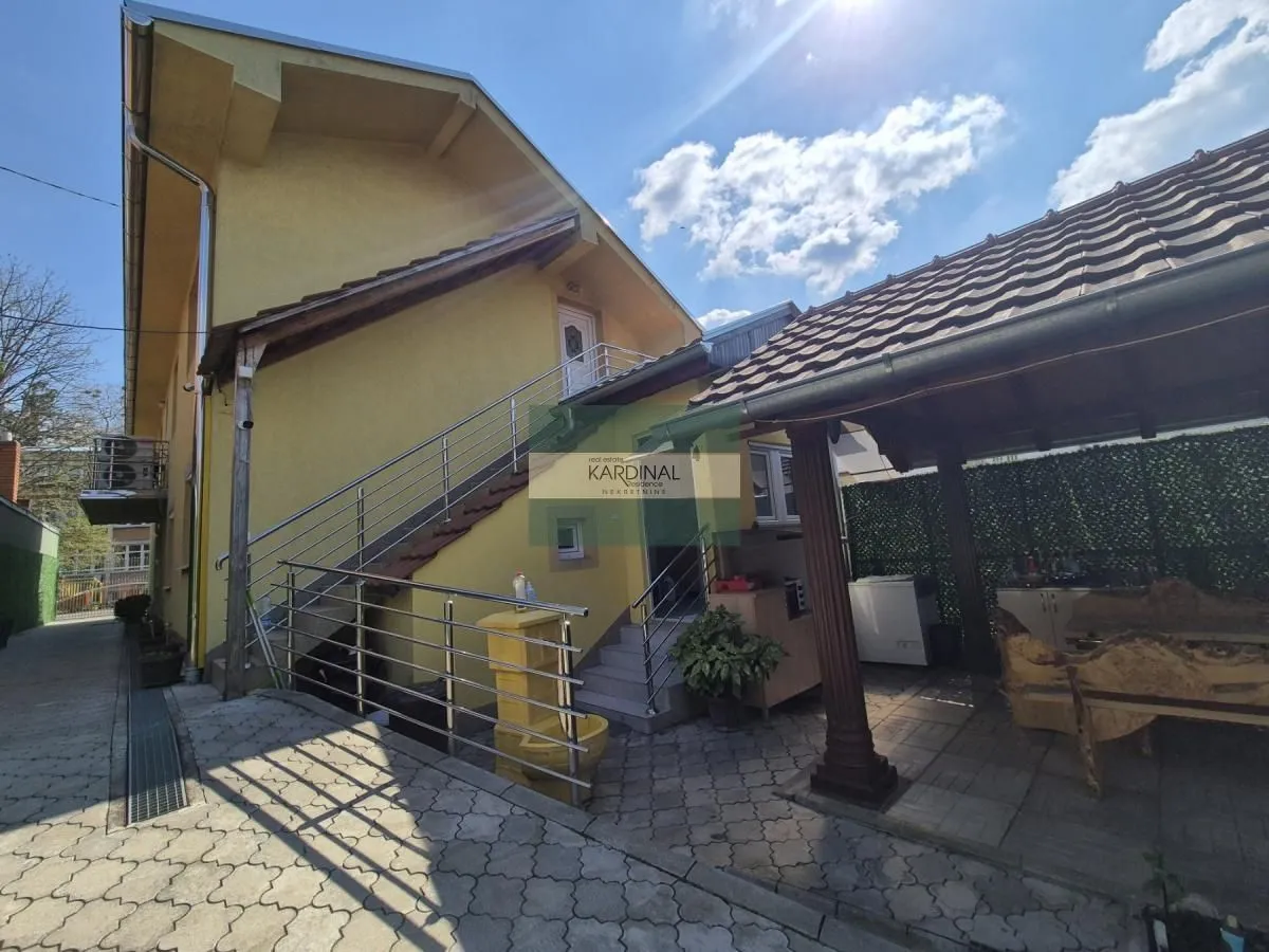 Sale, house, 181m², Kajsijar, Jagodina