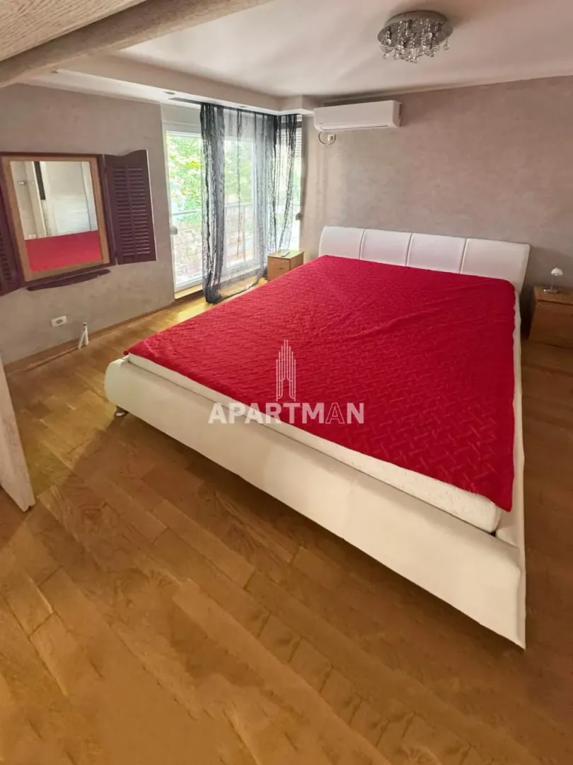 Rent, three bedroom apartment, 113m², Vračar Hram, Vračar Sve Podlokacije