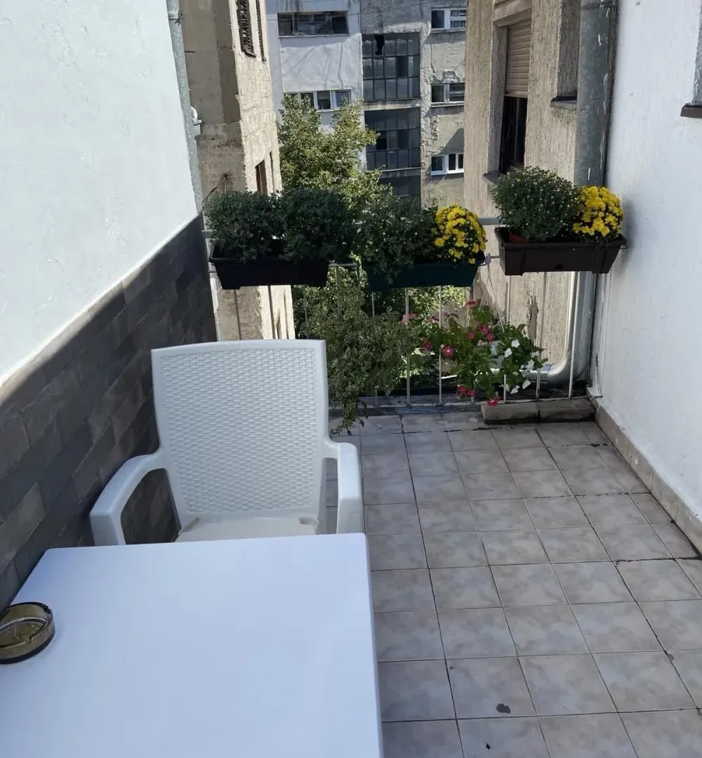 Rent, two bedroom apartment, 65m², Stari Grad, Beograd