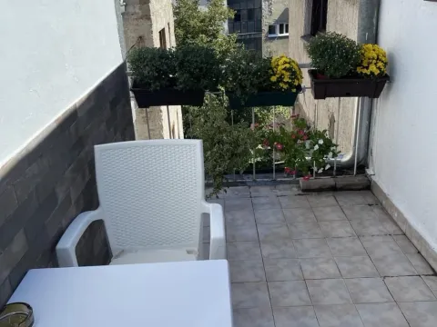 Rent, two bedroom apartment, 65m², Stari Grad, Beograd - image 4