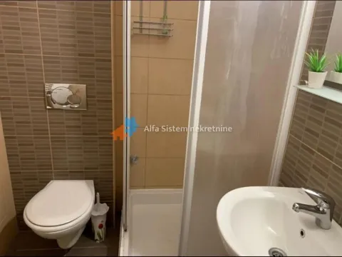 Rent, two bedroom apartment, 50m², Vračar Sve Podlokacije, Beograd - image 8