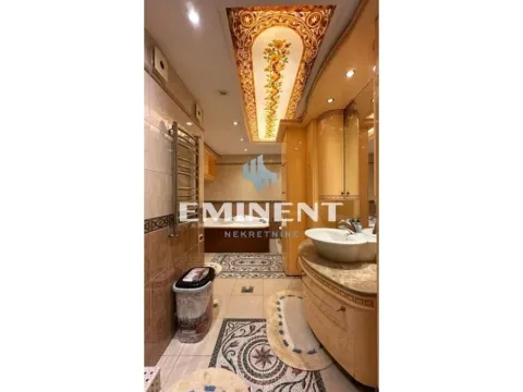 Izdavanje, trosoban stan, 140m², Stari Grad, Beograd - image 15