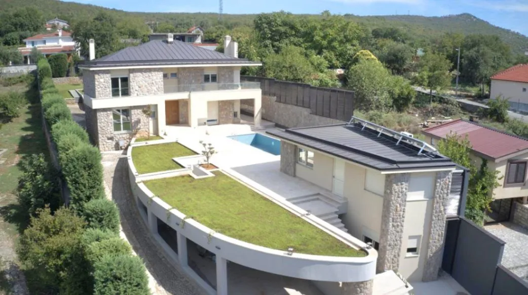 Prodaja, kuća, 500m², Mareza, Podgorica