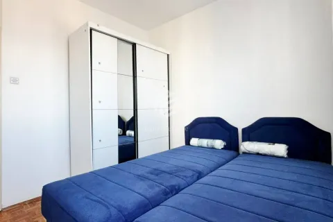 Izdavanje, dvosoban stan, 61m², Momišići, Podgorica - image 9
