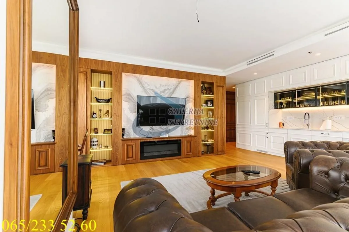 Prodaja, trosoban stan, 95m², Novi Beograd Blok 65, Novi Beograd Sve Podlokacije