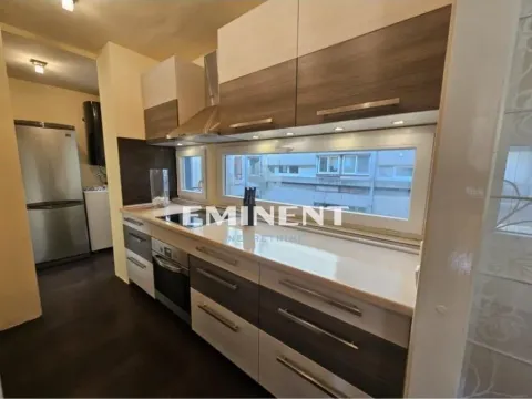 Izdavanje, trosoban stan, 73m², Novi Beograd Blok 23, Novi Beograd Sve Podlokacije - image 5