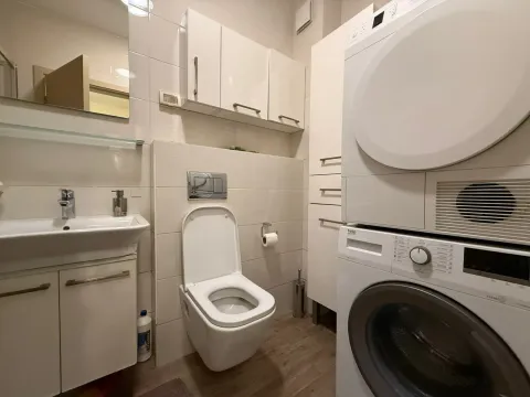 Prodaja, dvosoban stan, 72m², City Kvart, Podgorica - image 15