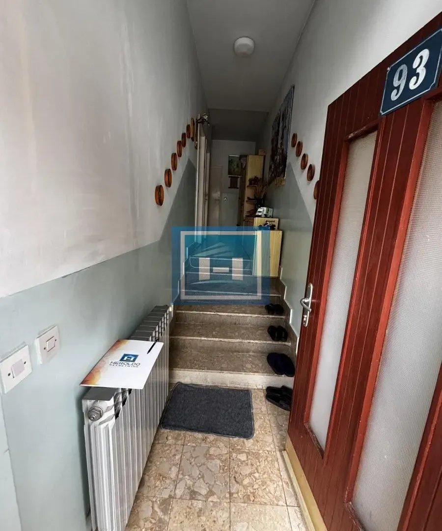 Prodaja, četvorosoban stan, 102m², Strelište, Jagodina
