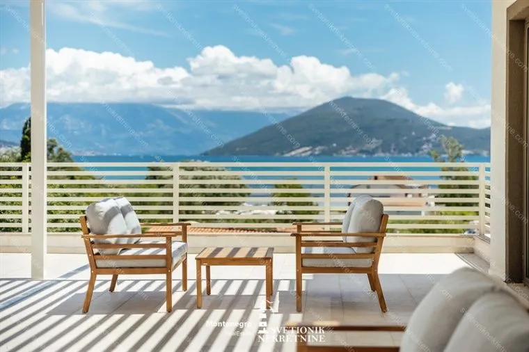 Prodaja, dvosoban stan, 80m², Igalo, Herceg Novi