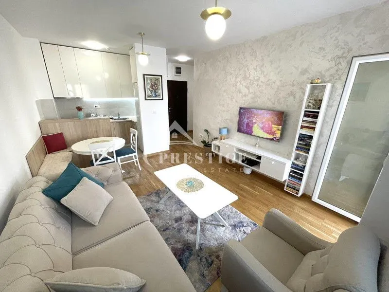 Rent, one bedroom apartment, 43m², City Kej, Podgorica