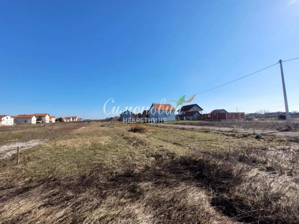 Prodaja, plac, 1100m², Zemun Ugrinovci, Zemun Sve Podlokacije