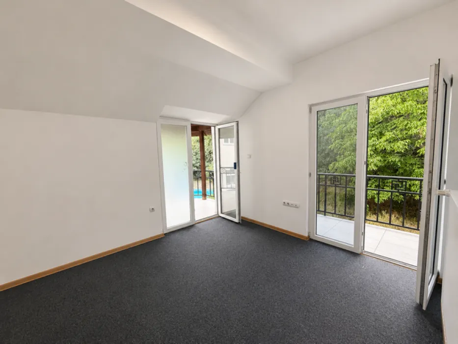 Rent, house, 240m², Zvezdarska Šuma, Zvezdara Sve Podlokacije