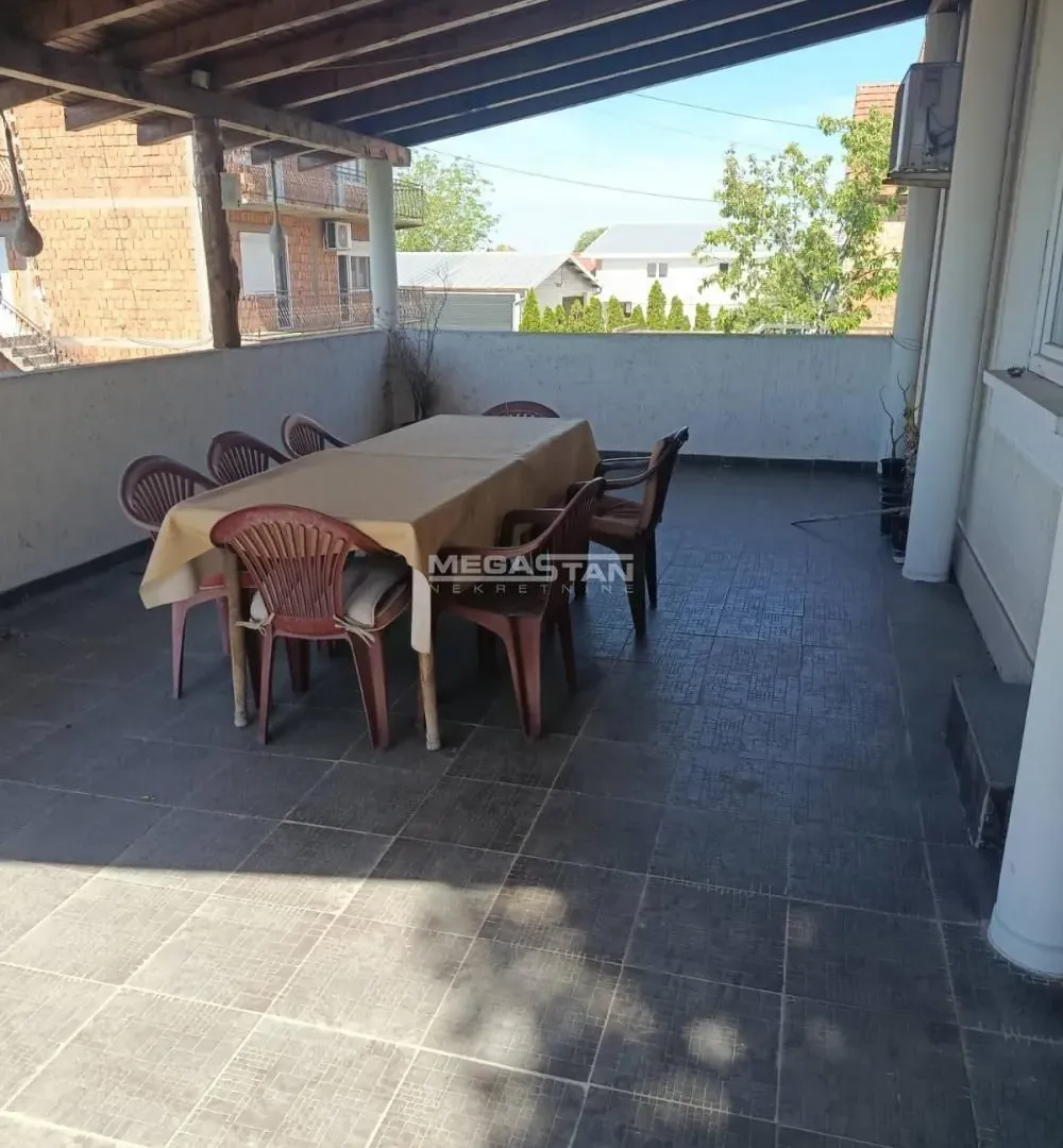 Sale, house, 270m², Mali Mokri Lug, Zvezdara Sve Podlokacije