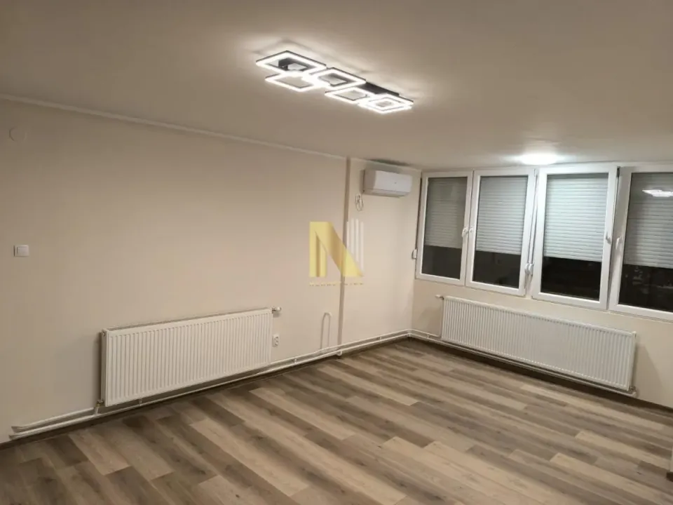 Rent, office space, 61m², Centar, Subotica