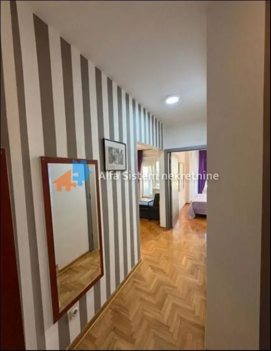 Izdavanje, stan, 41m², Neimar, Vračar Sve Podlokacije