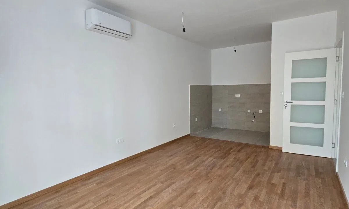 Sale, one bedroom apartment, 45m², Pobrežje, Podgorica