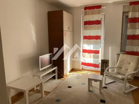 Izdavanje, jednosoban stan, 31m², Nova Detelinara, Novi Sad Sve Podlokacije - image 4