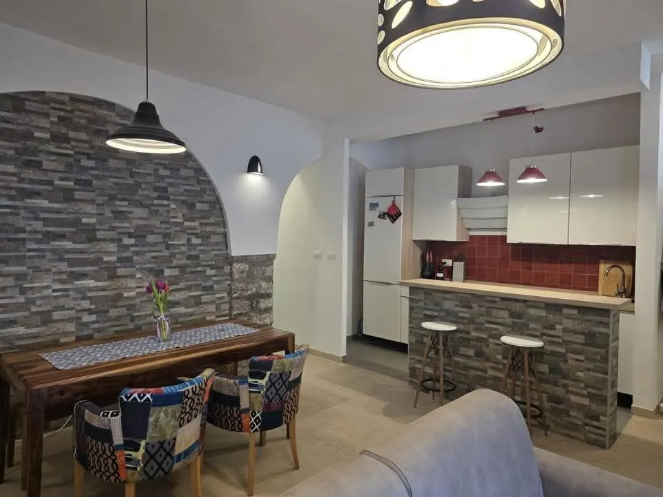 Prodaja, jednosoban stan, 51m², Prčanj, Kotor