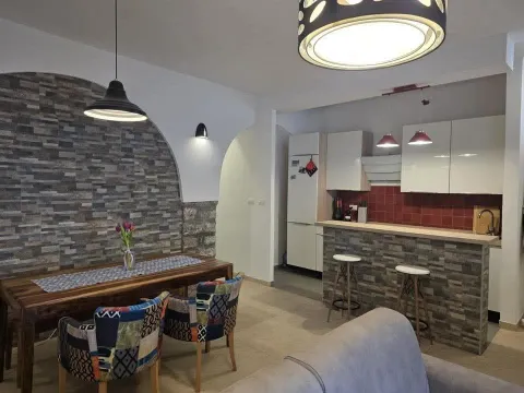 Prodaja, jednosoban stan, 51m², Prčanj, Kotor - image 4