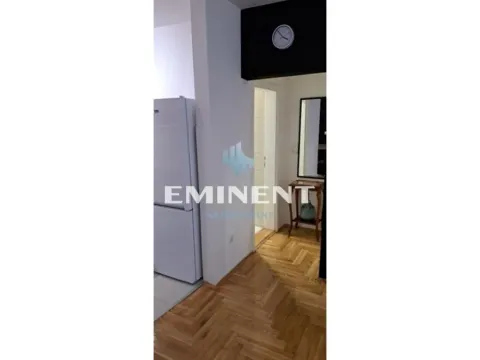 Izdavanje, dvosoban stan, 40m², Kalenić Pijaca, Vračar Sve Podlokacije - image 9