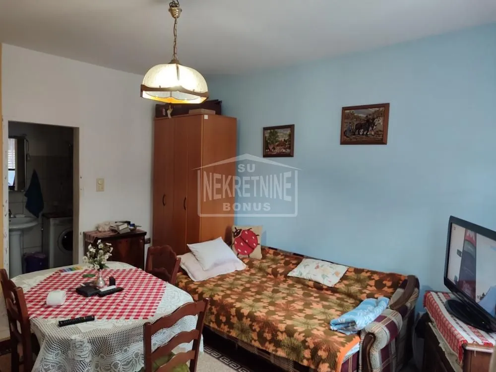 Prodaja, kuća, 180m², Centar, Subotica